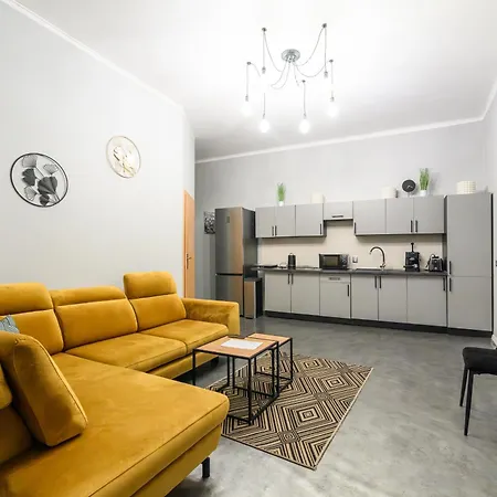 Room8 Apartments By Cracovia Prime-2